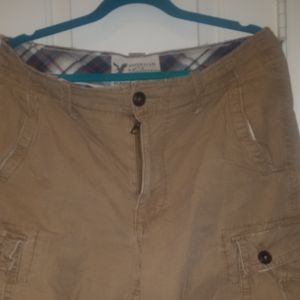 American Eagle cargo Bermuda short for men